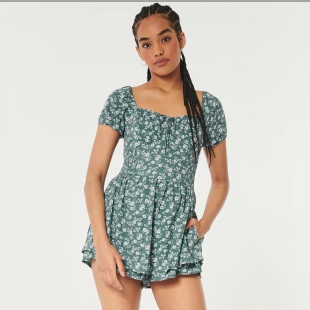 Hollister Sofia double tier romper